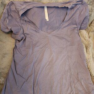 Mauve Deep V Neck Aritzia Tee Shirt, Cotton/Poly Mix, slight stretch. SIze L